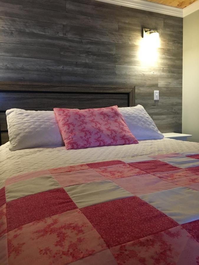 Raleigh Rooms & Taylor'S Crafts ภายนอก รูปภาพ